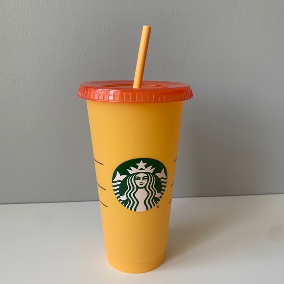 3 Color Changing Cups - Picture 2 of 7